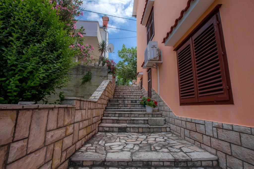 Apartment In Lopar With Sea View, Terrace, Air Conditioning, Wi-Fi Dış mekan fotoğraf