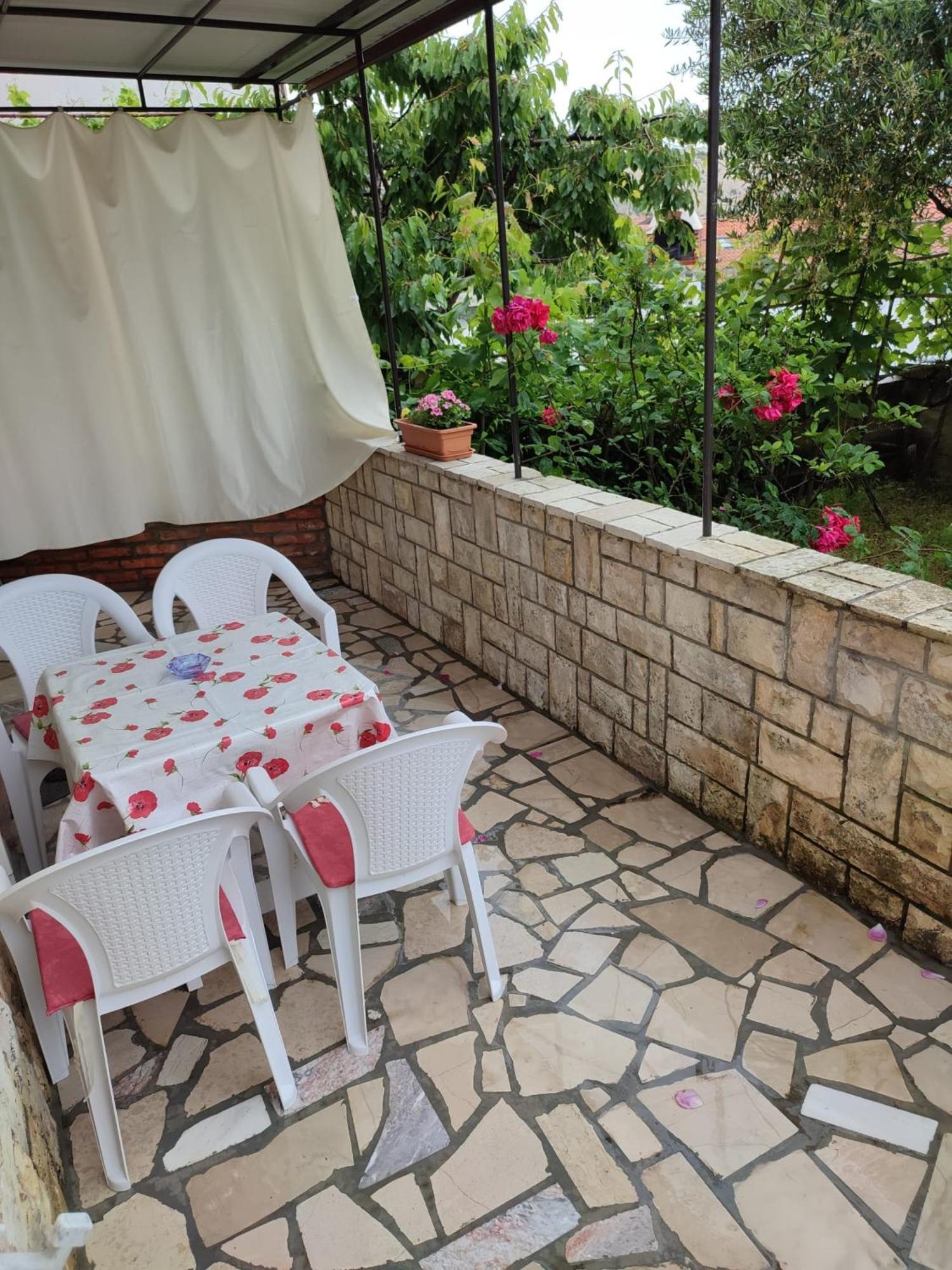 Apartment In Lopar With Sea View, Terrace, Air Conditioning, Wi-Fi Dış mekan fotoğraf